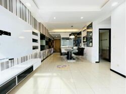The Lakeshore (D22), Condominium #532302911